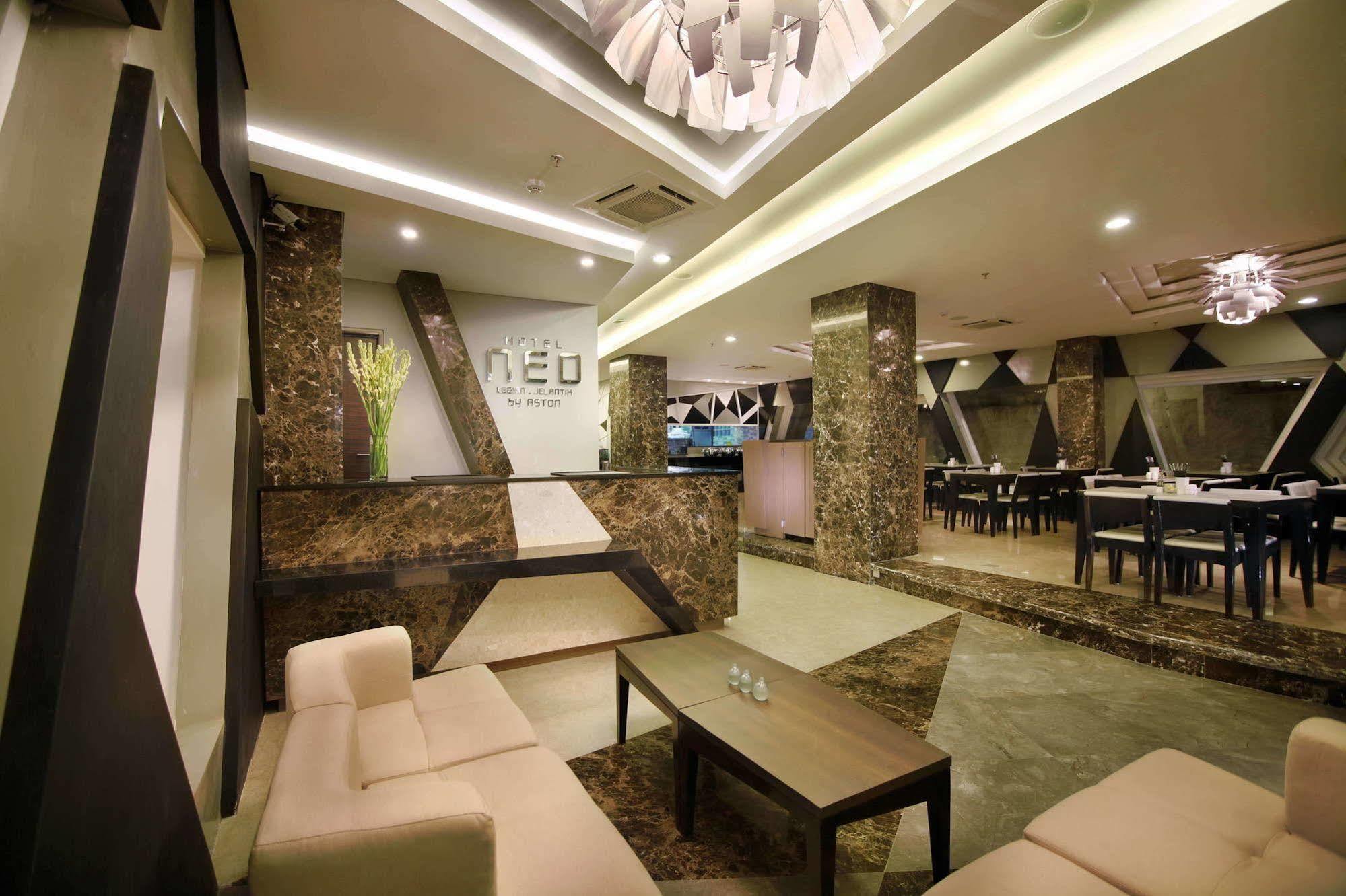 Hotel Neo - Kuta, Jelantik Legian Exterior foto